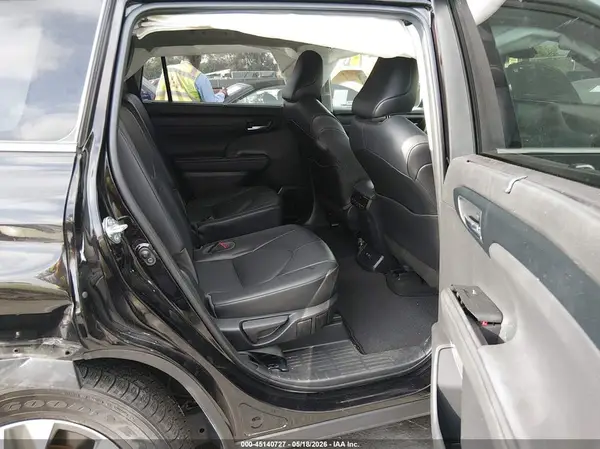 5TDHZRAH5LS003723 2020 TOYOTA HIGHLANDER - Image 8