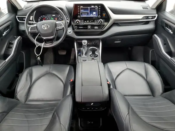 5TDHZRAH5LS507561 2020 TOYOTA HIGHLANDER - Image 8
