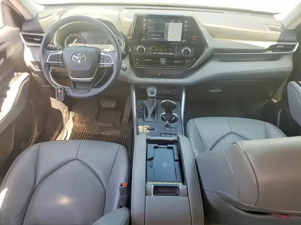 5TDHZRAH5NS119278 2022 TOYOTA HIGHLANDER - Image 8