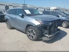 5TDHZRAH5NS135819 2022 TOYOTA HIGHLANDER