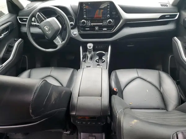 5TDHZRAH5NS555449 2022 TOYOTA HIGHLANDER - Image 8