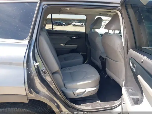 5TDHZRAH6LS011720 2020 TOYOTA HIGHLANDER - Image 8