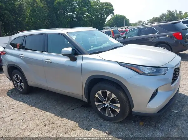 5TDHZRAH6LS012284 2020 TOYOTA HIGHLANDER - Image 1
