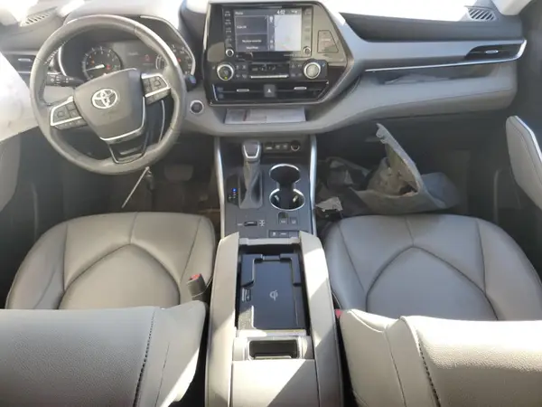 5TDHZRAH6LS025262 2020 TOYOTA HIGHLANDER - Image 8