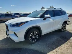 5TDHZRAH6MS069330 2021 TOYOTA HIGHLANDER