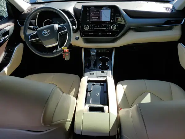 5TDHZRAH6NS101176 2022 TOYOTA HIGHLANDER - Image 8