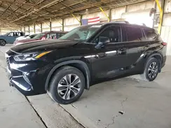 5TDHZRAH6NS558389 2022 TOYOTA HIGHLANDER