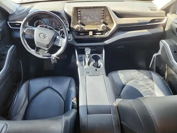 5TDHZRAH7LS506802 2020 TOYOTA HIGHLANDER - Image 8
