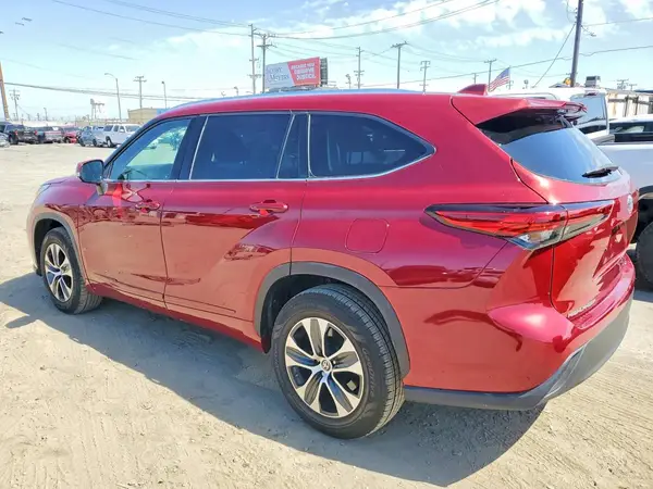 5TDHZRAH7MS037972 2021 TOYOTA HIGHLANDER - Image 2