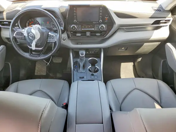 5TDHZRAH7MS037972 2021 TOYOTA HIGHLANDER - Image 8