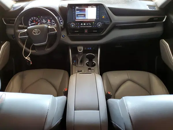 5TDHZRAH7NS136034 2022 TOYOTA HIGHLANDER - Image 8