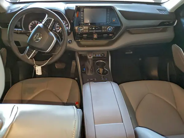 5TDHZRAH7NS139564 2022 TOYOTA HIGHLANDER - Image 8
