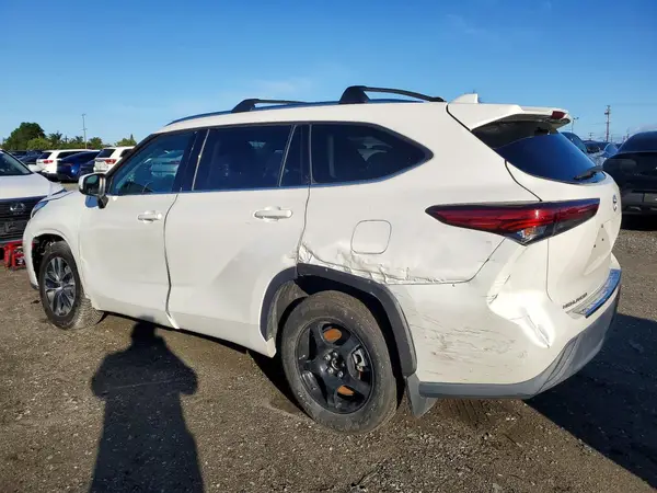 5TDHZRAH8LS001545 2020 TOYOTA HIGHLANDER - Image 2