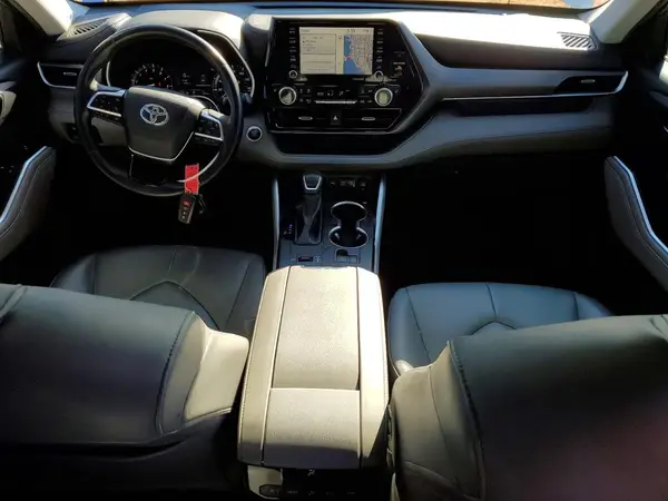 5TDHZRAH8LS009046 2020 TOYOTA HIGHLANDER - Image 8