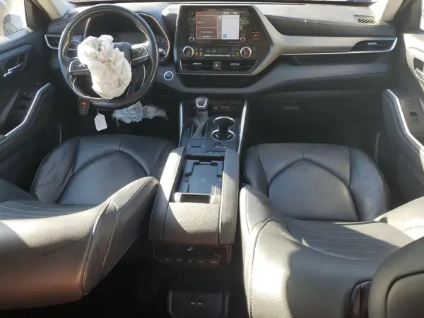 5TDHZRAH8MS052321 2021 TOYOTA HIGHLANDER - Image 8