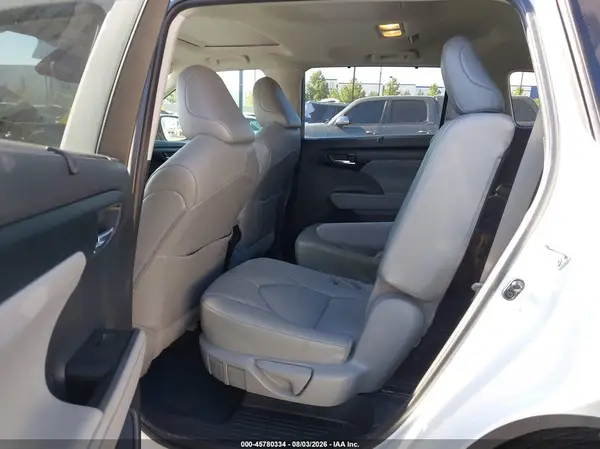 5TDHZRAH8MS056384 2021 TOYOTA HIGHLANDER - Image 8