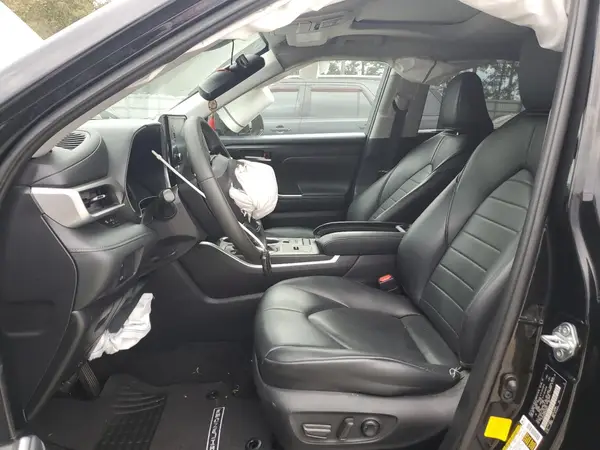 2021 TOYOTA HIGHLANDER auction photo 7