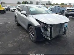 5TDHZRAH8NS102653 2022 TOYOTA HIGHLANDER