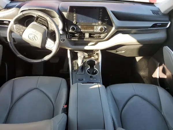 5TDHZRAH9LS512181 2020 TOYOTA HIGHLANDER - Image 8