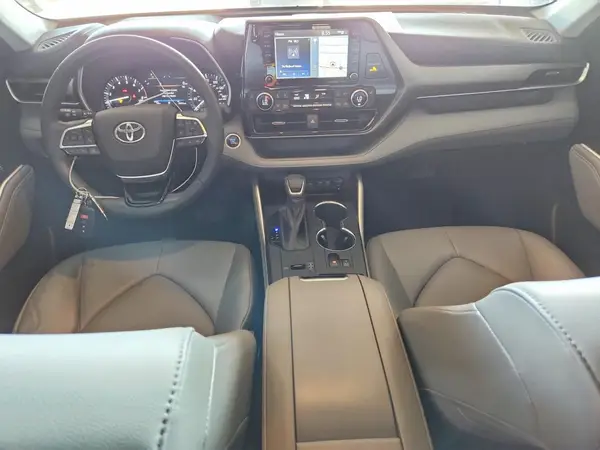 5TDHZRAH9MS046317 2021 TOYOTA HIGHLANDER - Image 8