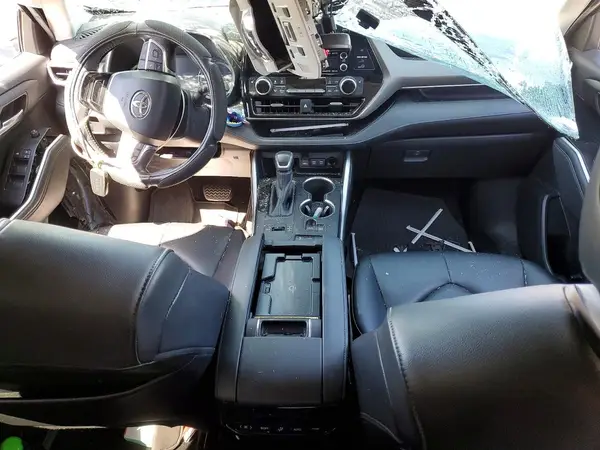 5TDHZRAHXLS021182 2020 TOYOTA HIGHLANDER - Image 8