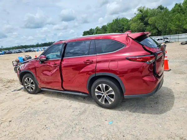 5TDHZRAHXMS039439 2021 TOYOTA HIGHLANDER - Image 2