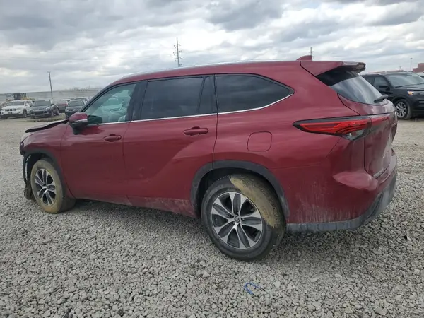 5TDHZRAHXMS050456 2021 TOYOTA HIGHLANDER - Image 2