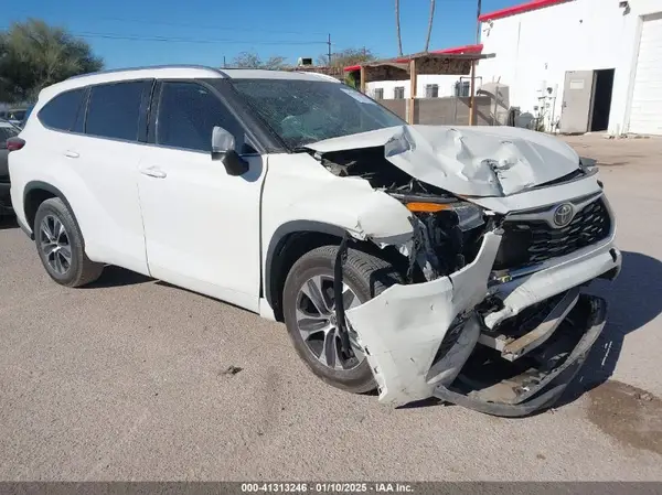 5TDHZRAHXMS064468 2021 TOYOTA HIGHLANDER - Image 1