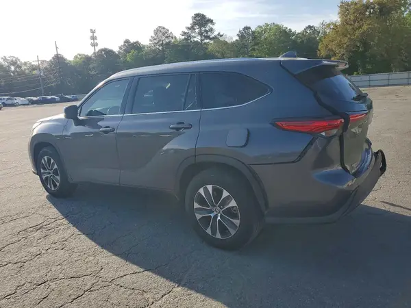 5TDHZRAHXMS519724 2021 TOYOTA HIGHLANDER - Image 2
