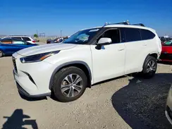 5TDHZRAHXMS528584 2021 TOYOTA HIGHLANDER