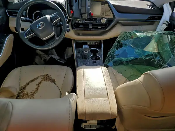 5TDHZRAHXNS090120 2022 TOYOTA HIGHLANDER - Image 8