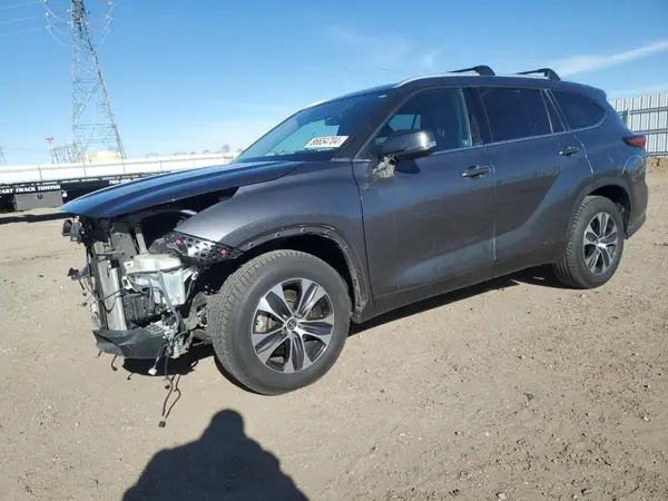 5TDHZRAHXNS114867 2022 TOYOTA HIGHLANDER - Image 1