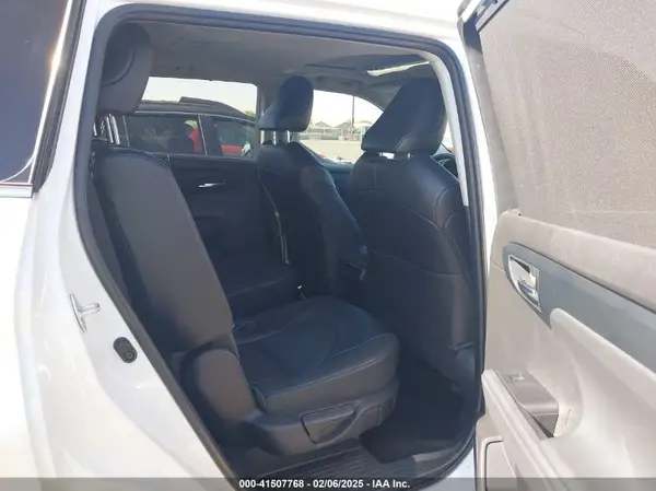 5TDHZRAHXNS124590 2022 TOYOTA HIGHLANDER - Image 8
