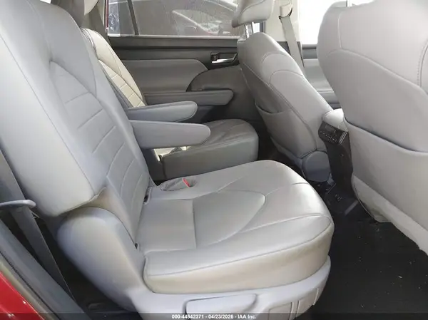 5TDHZRBH0LS031685 2020 TOYOTA HIGHLANDER - Image 8