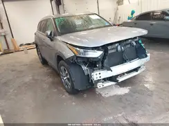 5TDHZRBH0MS057639 2021 TOYOTA HIGHLANDER