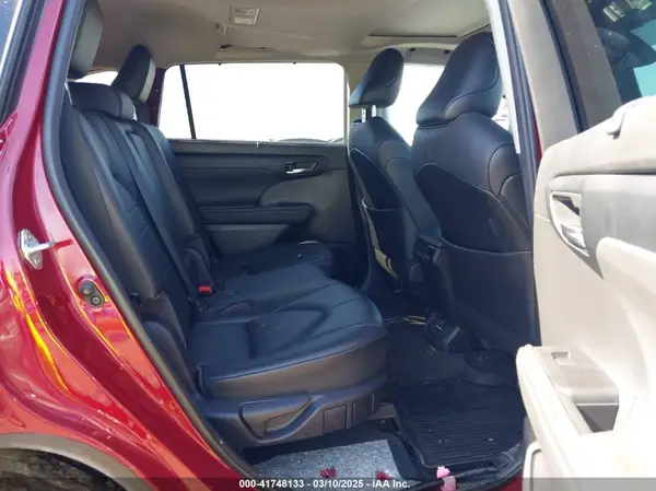 5TDHZRBH0MS114776 2021 TOYOTA HIGHLANDER - Image 8