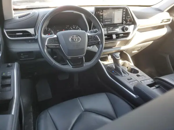 5TDHZRBH0MS142741 2021 TOYOTA HIGHLANDER - Image 8