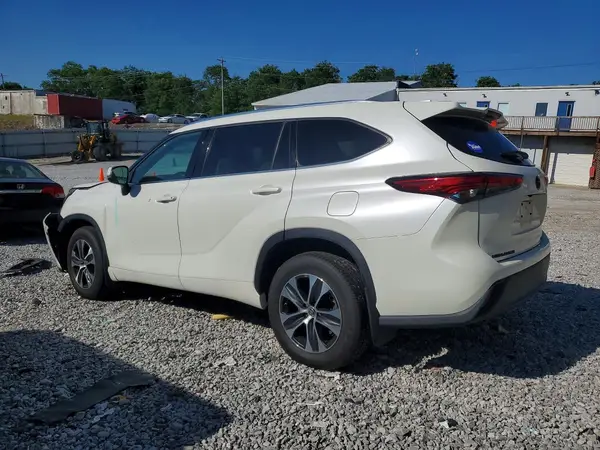 5TDHZRBH0MS552567 2021 TOYOTA HIGHLANDER - Image 2