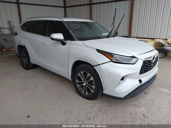 5TDHZRBH0NS178270 2022 TOYOTA HIGHLANDER - Image 1