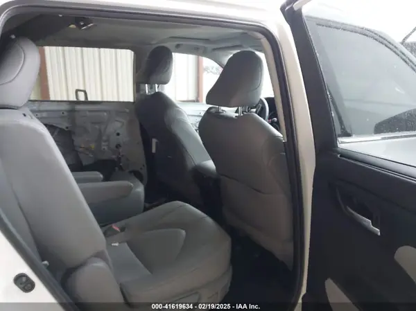5TDHZRBH0NS178270 2022 TOYOTA HIGHLANDER - Image 8