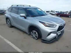 5TDHZRBH0NS188782 2022 TOYOTA HIGHLANDER