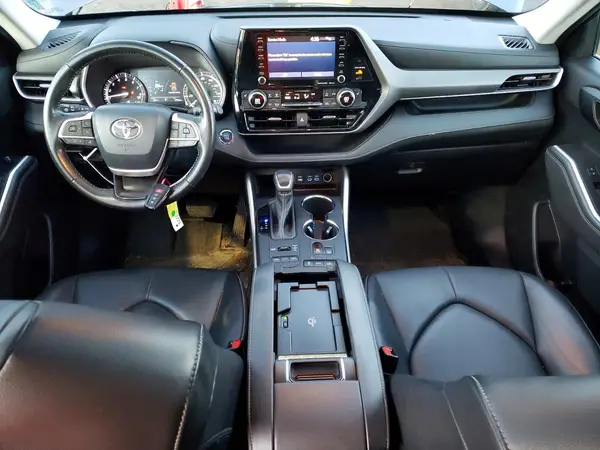 5TDHZRBH0NS574179 2022 TOYOTA HIGHLANDER - Image 8
