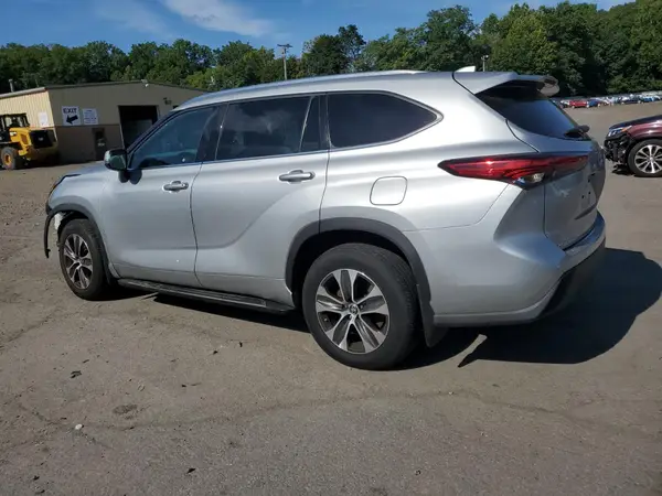 5TDHZRBH1LS500914 2020 TOYOTA HIGHLANDER - Image 2