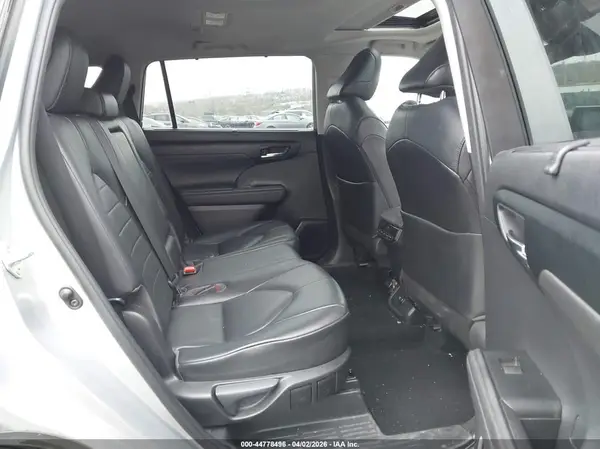 5TDHZRBH1LS505014 2020 TOYOTA HIGHLANDER - Image 8