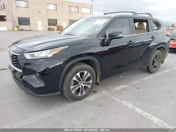 5TDHZRBH1LS520094 2020 TOYOTA HIGHLANDER - Image 2