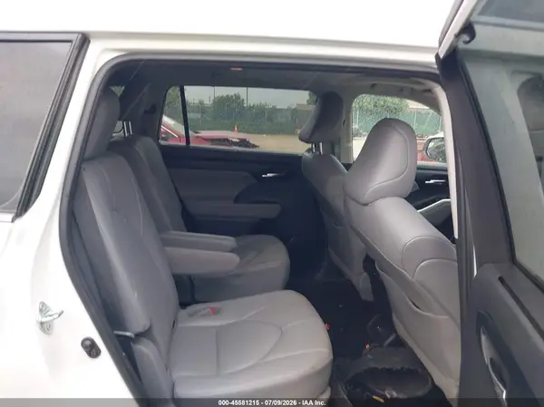 5TDHZRBH1MS535700 2021 TOYOTA HIGHLANDER - Image 8