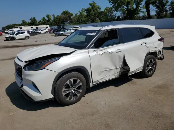 5TDHZRBH1MS540296 2021 TOYOTA HIGHLANDER - Image 1