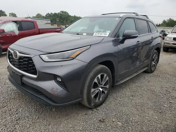 5TDHZRBH1MS556305 2021 TOYOTA HIGHLANDER - Image 1
