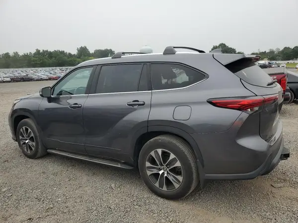 5TDHZRBH1MS556305 2021 TOYOTA HIGHLANDER - Image 2