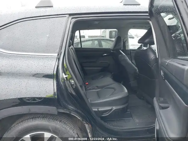 5TDHZRBH1NS178018 2022 TOYOTA HIGHLANDER - Image 8